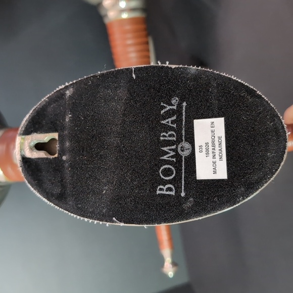 Bombay set of 2 Leather Wrapped/Metal Candle Sconces. - Picture 7 of 13